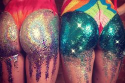 glitter bum trend